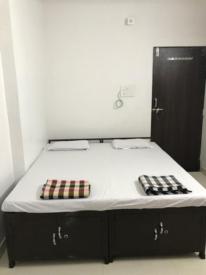 Prestige Guest House & Hostel Bilāspur エクステリア 写真